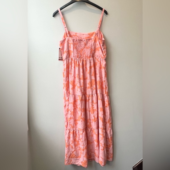 Social Standard by Sanctuary Ladies Smocked
Back Dress XL - Picture 8 of 12